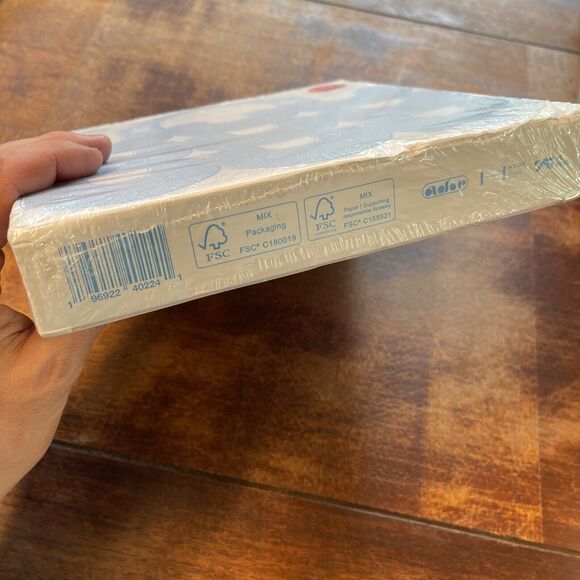 NewJeans 2nd EP 'Get Up' (Bunny Beach Bag Ver.) Target Exclusive (Haerin) Blue - Picture 3 of 3